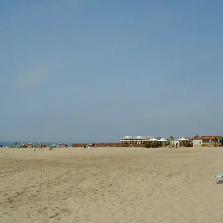 Prázdninový dům Familiale 8 Pers. A 600m De La Avec Piscine Et Terrasse Ensoleillee A Cap D'agde - Fr-1-249-103 Agde